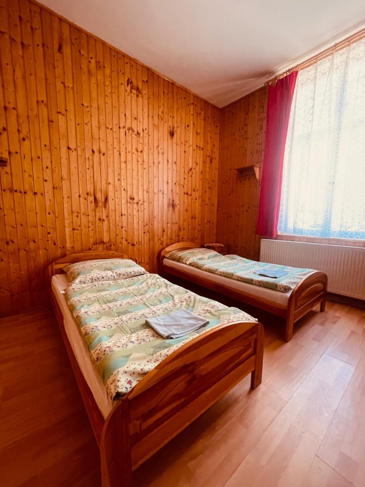 Penzion Dalibor Trutnov Εξωτερικό φωτογραφία